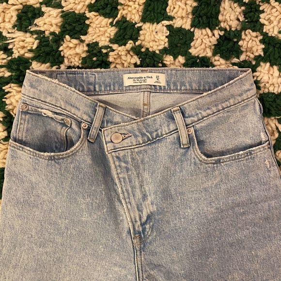 Abercrombie & Fitch Jeans - Picture 5 of 7
